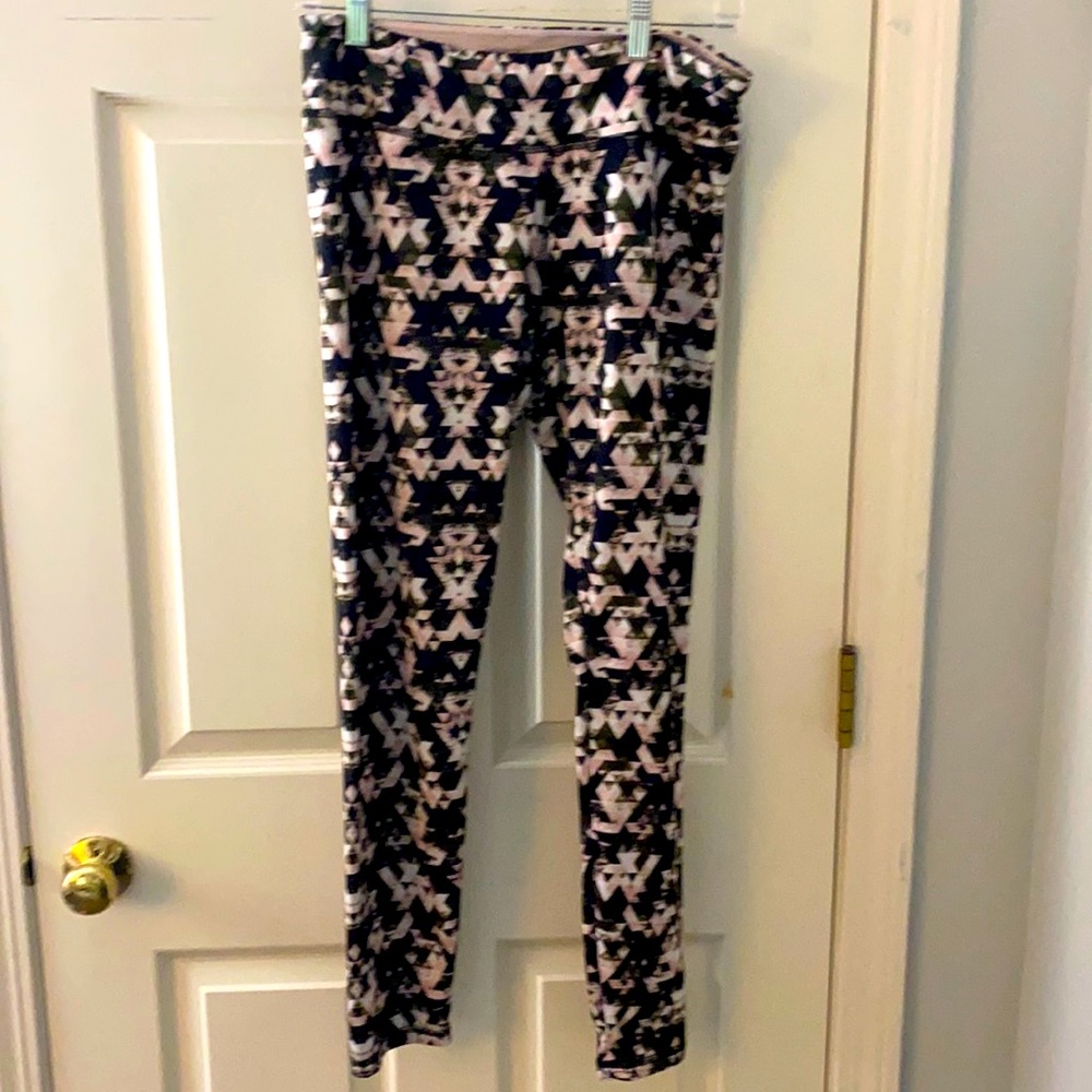 Patterned leggings